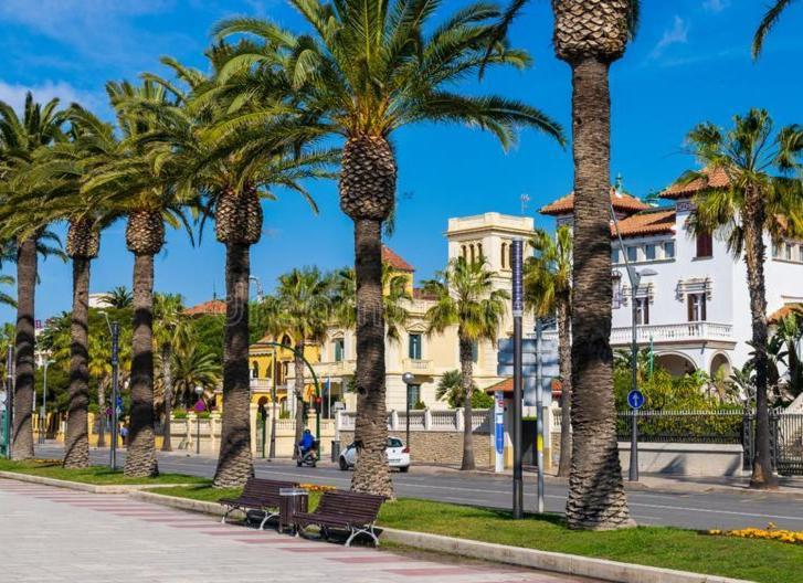 Apartamentos Intersalou Priorat Екстер'єр фото