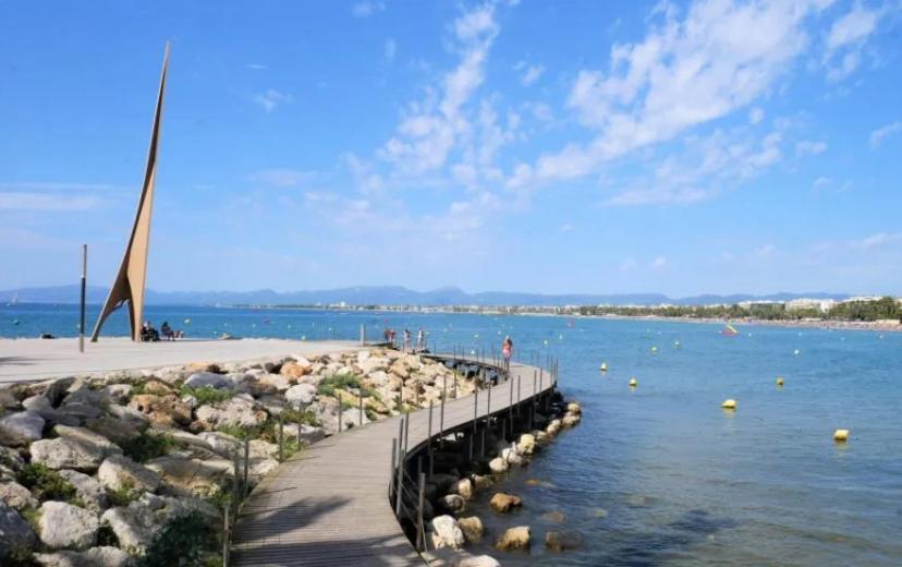 Apartamentos Intersalou Priorat Екстер'єр фото