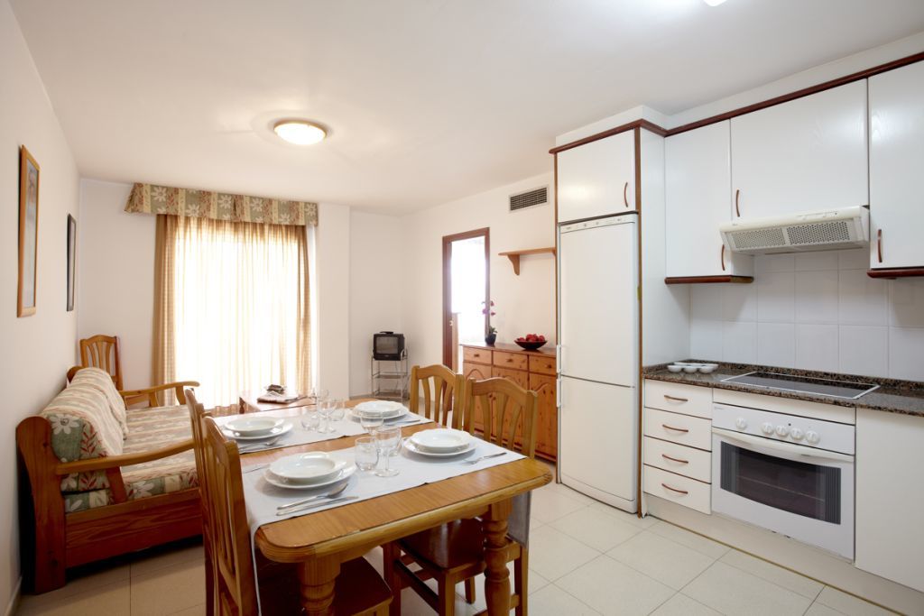 Apartamentos Intersalou Priorat Екстер'єр фото