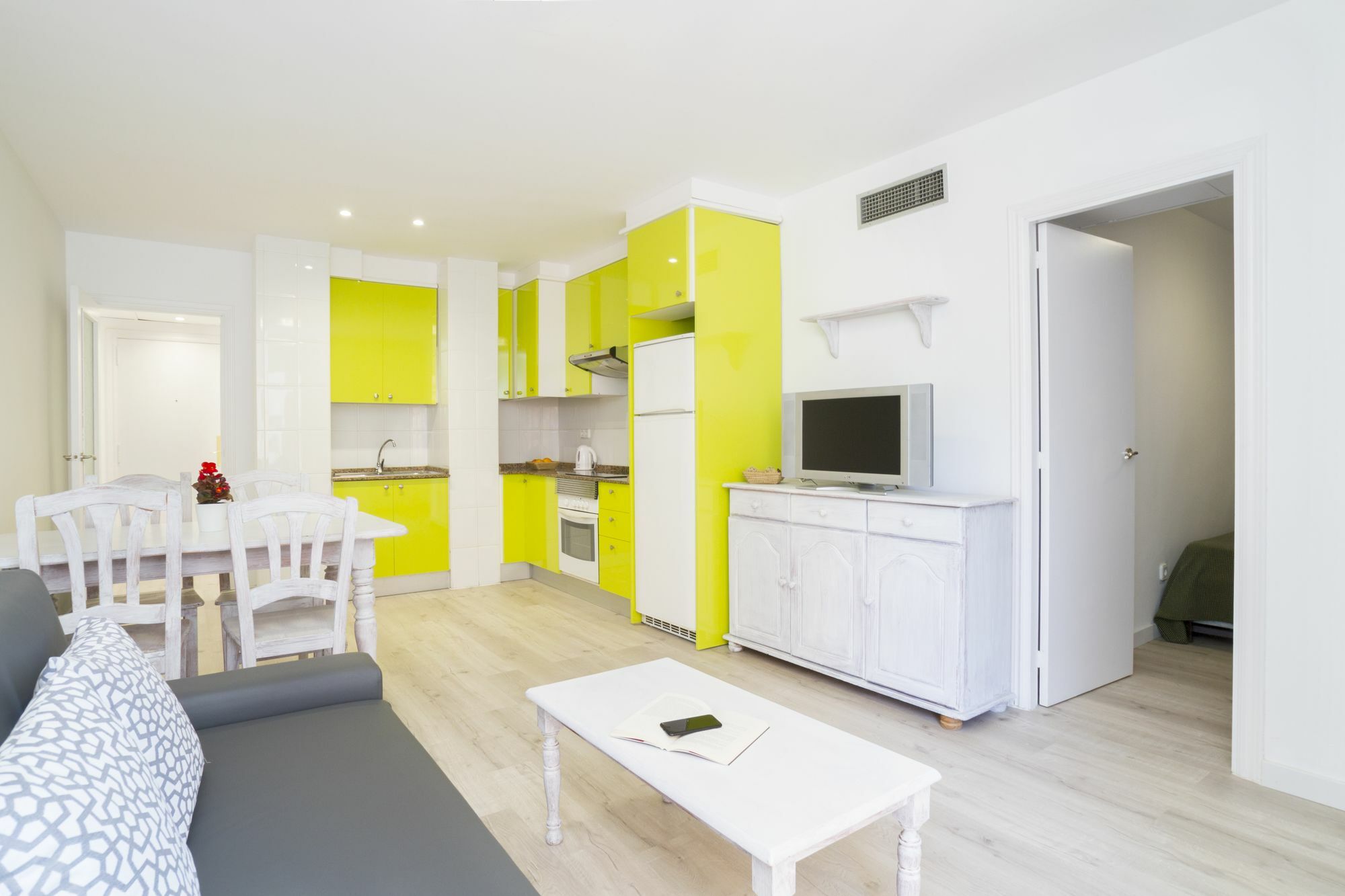 Apartamentos Intersalou Priorat Екстер'єр фото
